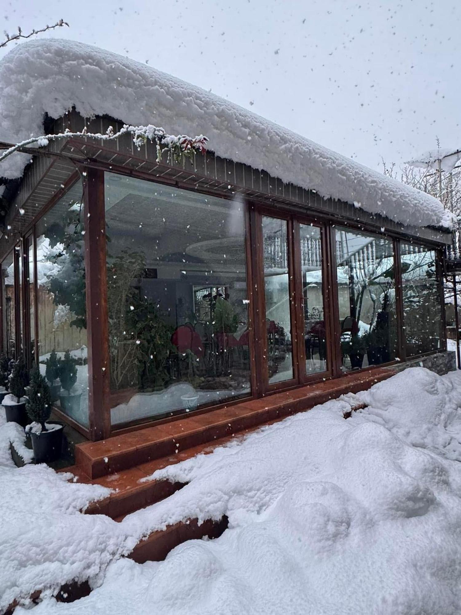 Hotel Oniks Kutaisi Dış mekan fotoğraf