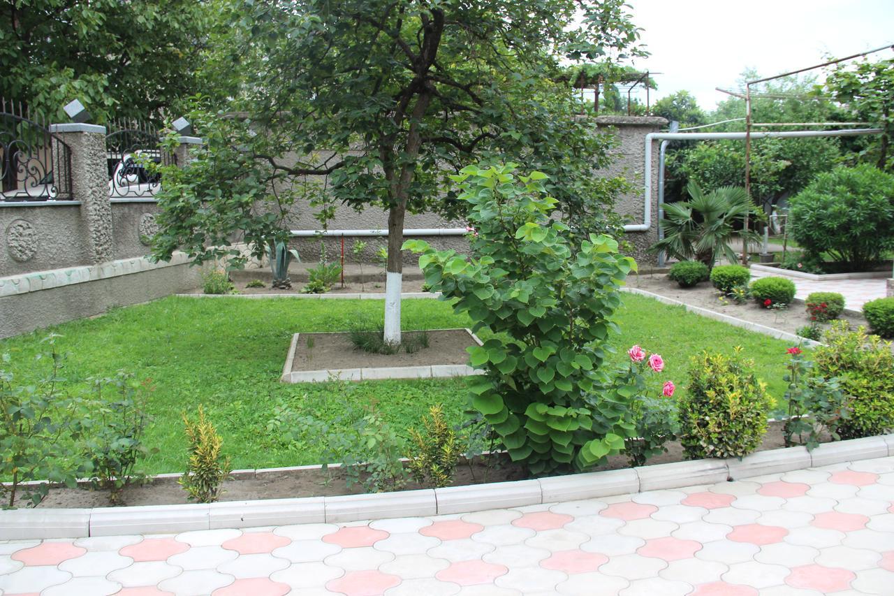 Hotel Oniks Kutaisi Dış mekan fotoğraf