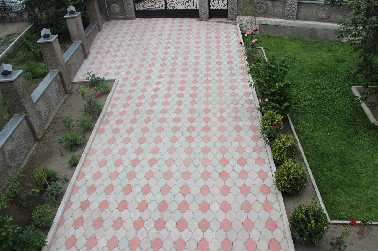 Hotel Oniks Kutaisi Dış mekan fotoğraf